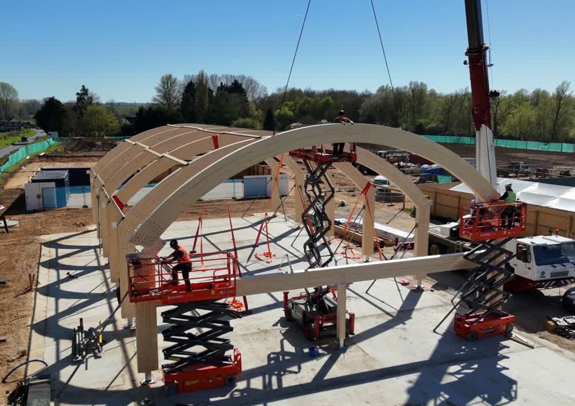 And just like that.... the frame is up!